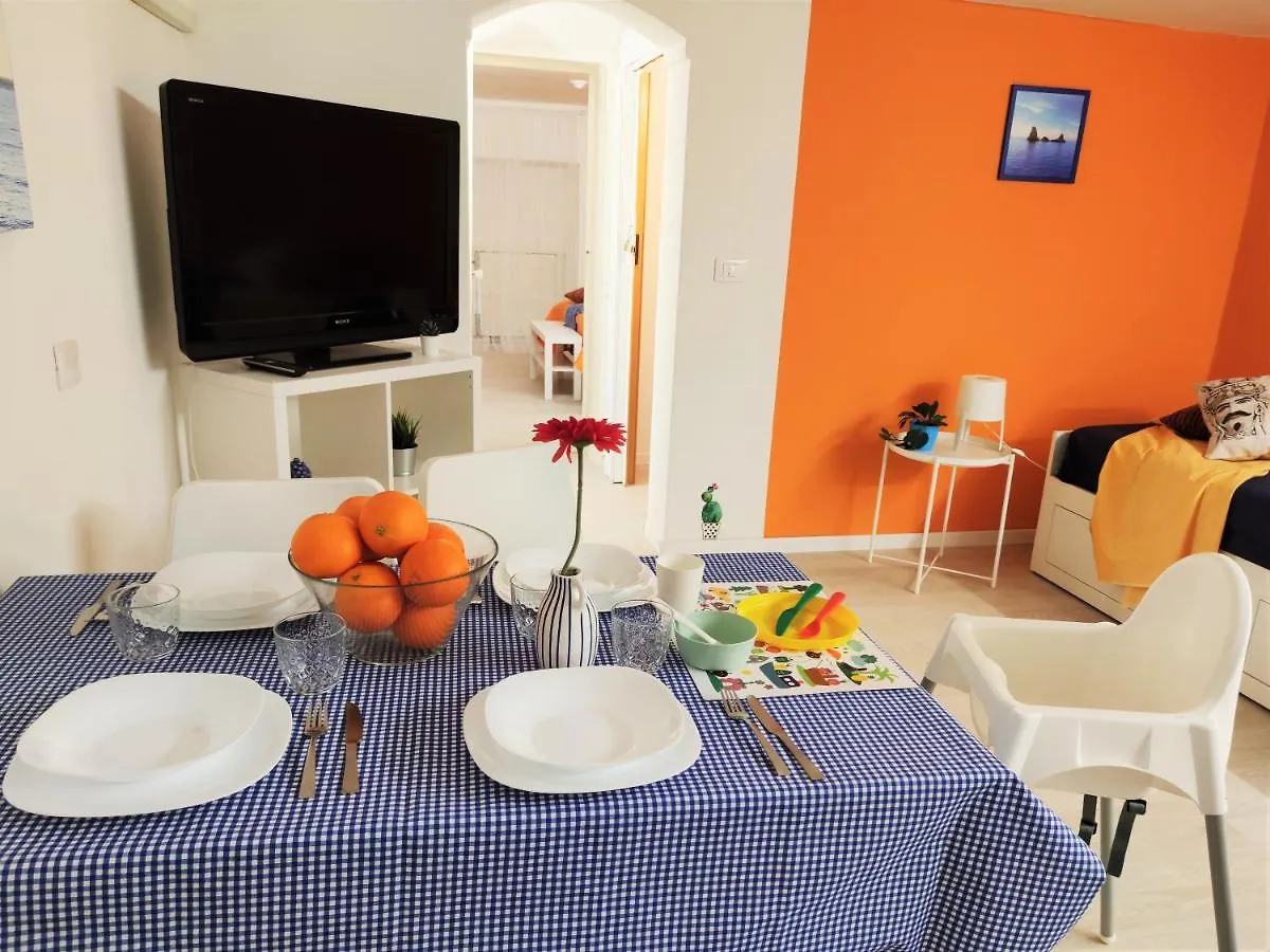 Central Apartments Caronda Mezzanine - Casa Vacanza Katania Włochy